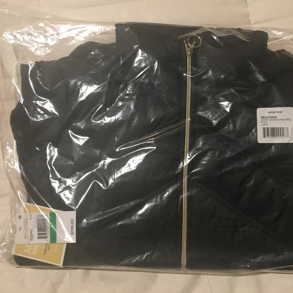 Michael Kors Puffer - Picture 8 of 8